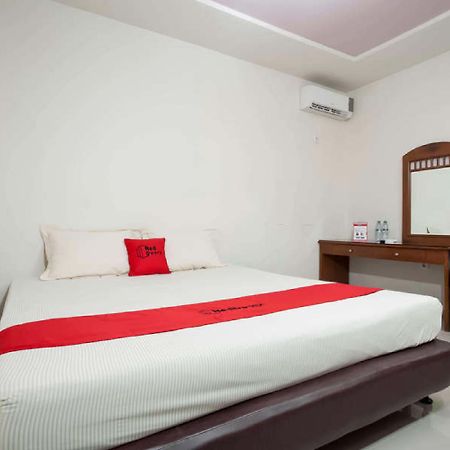RedDoorz @ Panglima Sudirman Hotel Surabaya Bagian luar foto