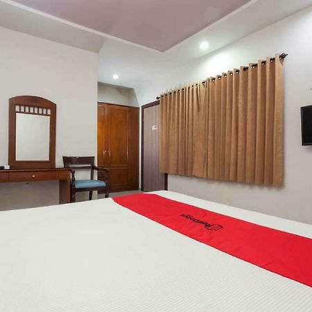 RedDoorz @ Panglima Sudirman Hotel Surabaya Bagian luar foto