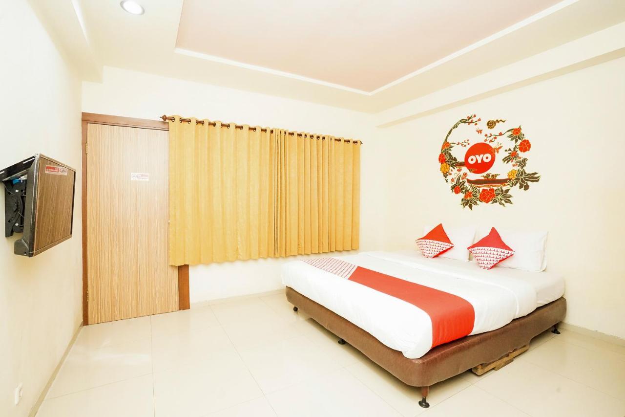 RedDoorz @ Panglima Sudirman Hotel Surabaya Bagian luar foto