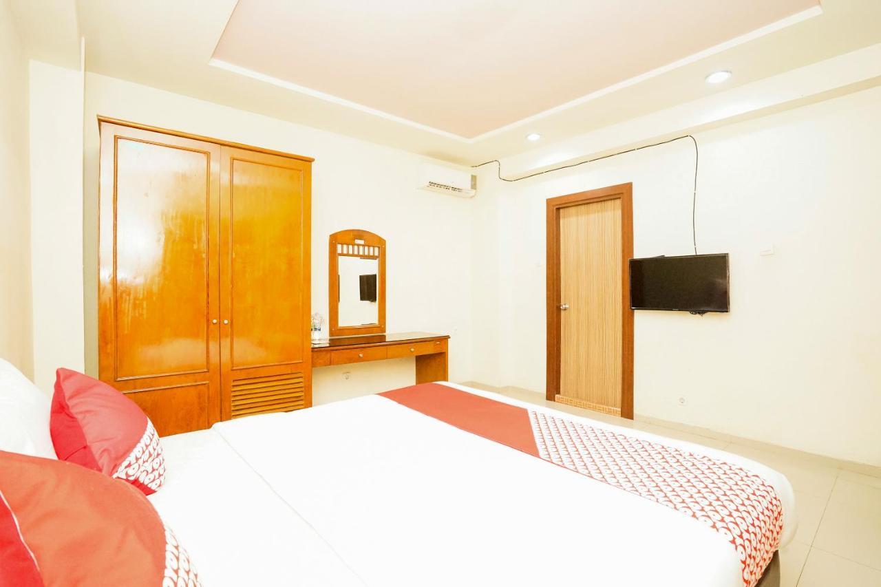RedDoorz @ Panglima Sudirman Hotel Surabaya Bagian luar foto