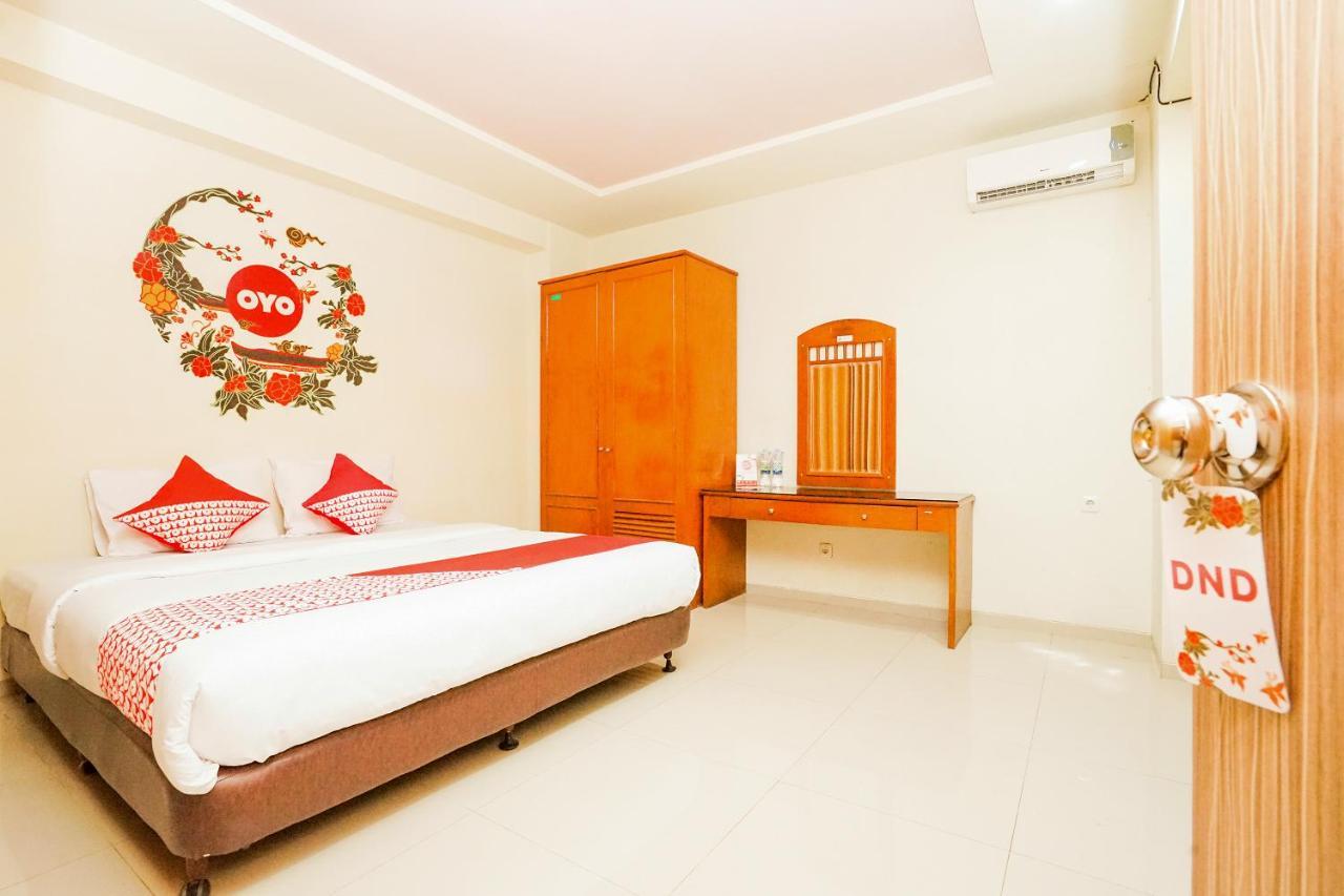 RedDoorz @ Panglima Sudirman Hotel Surabaya Bagian luar foto